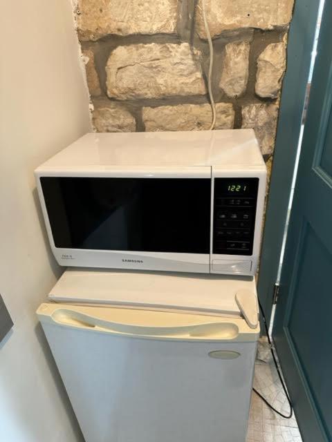 בית האבן העתיק מ-1885 עם מגונית פרטית בחצר Rosh Pinna Luaran gambar